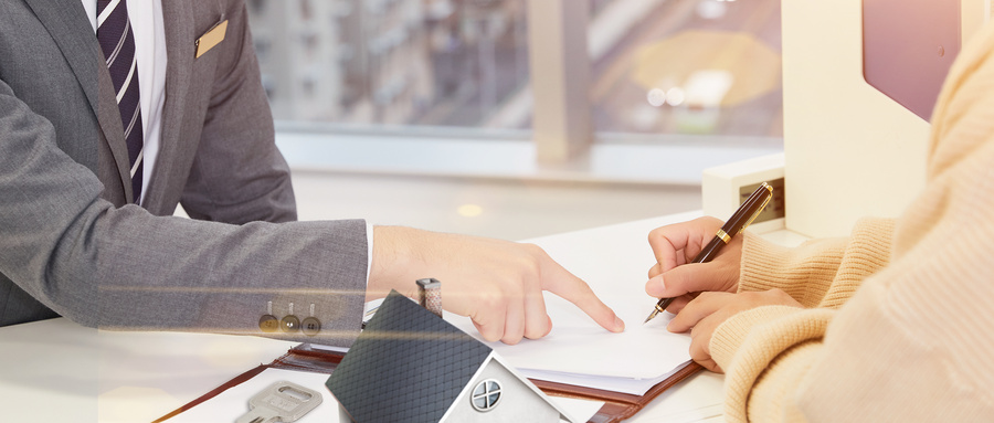 房东是否可以委托不相关的人或者托管账户进行房产买卖？有没有什么风险？