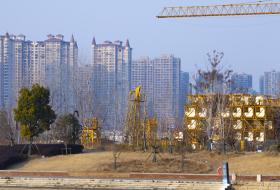 二手房拆除重建如何避免违建风险？