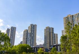 买 “抵押房” 时，如何确保 “解押” 后再付款？